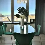 Penthouse With Spectacular Sea And Views *
