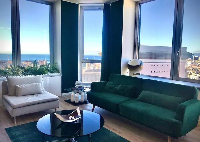 Penthouse With Spectacular Sea And Views